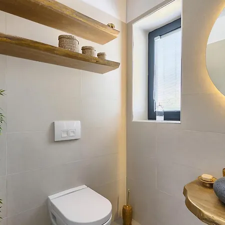 Aria Holiday home *