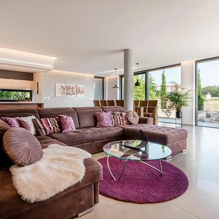 Aria Holiday home